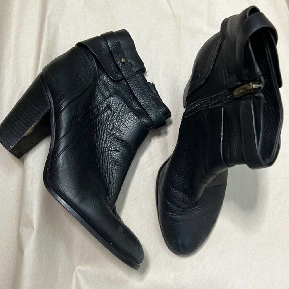 VINCE CAMUTO LEATHER HEEL ANKLE BOOTS SIZE 10M